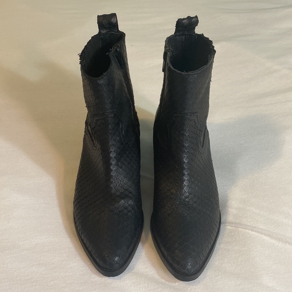 Steven by Steve Madden Leather Boots size 8 - Picture 5 of 7